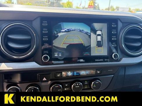 Used 2021 Toyota Tacoma TRD Off-Road w/ TRD Premium Off Road Package AWD/4WD image 16