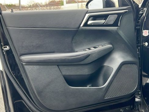 Used 2024 Mitsubishi Outlander SE image 18