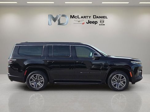 New 2026 Jeep Grand Wagoneer 4WD w/ HD Trailer Tow Package image 6