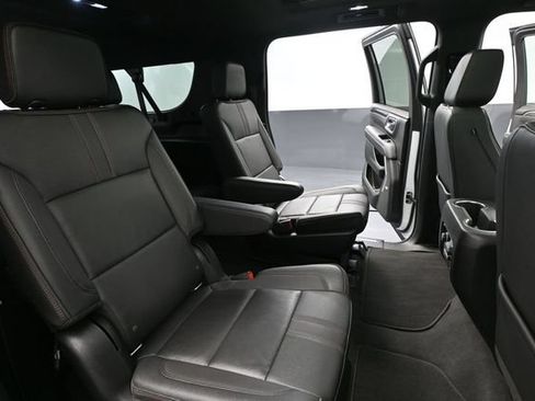 Used 2022 Chevrolet Suburban RST w/ Luxury Package AWD/4WD image 55