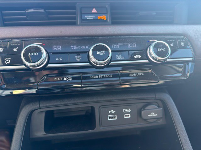 Used 2025 Honda Pilot Elite image 21