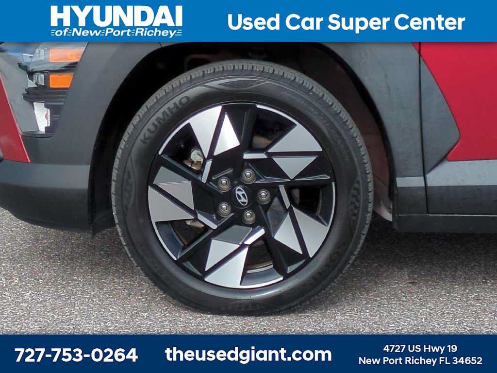 Certified 2024 Hyundai Kona SEL FWD image 10