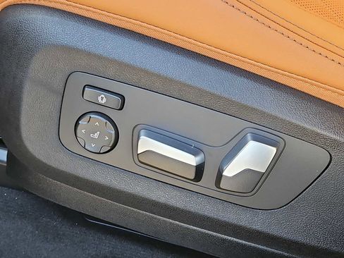 New 2026 BMW X5 xDrive50e w/ M Sport Package image 16