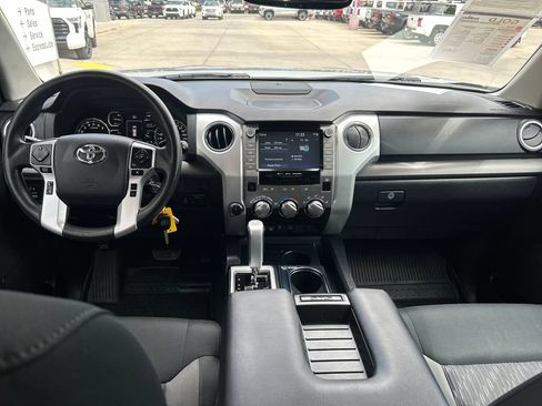 Certified 2020 Toyota Tundra SR5 w/ SR5 Convenience Package AWD/4WD image 13