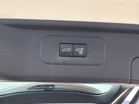 Used 2024 Toyota Grand Highlander AWD image 41