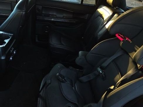 Used 2019 Ford Expedition Max Limited w/ Equipment Group 303A image 5