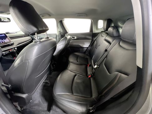 Used 2022 Jeep Compass Latitude AWD/4WD image 22