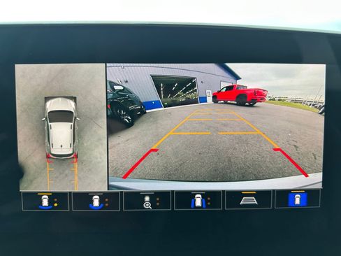 Used 2024 Buick Encore GX Avenir image 21