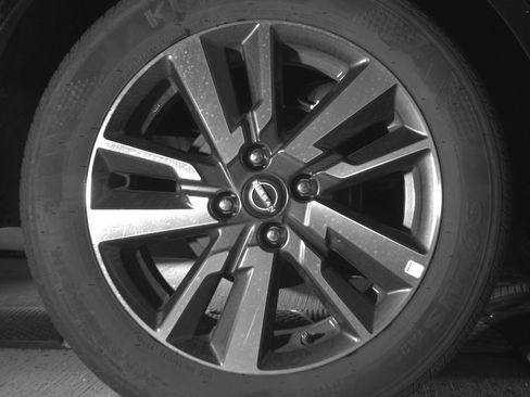 Used 2025 Nissan Versa SV image 15