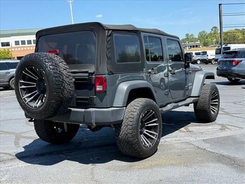 Used 2018 Jeep Wrangler Unlimited Sport S image 4