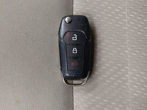 Used 2020 Ford EcoSport S AWD/4WD image 32