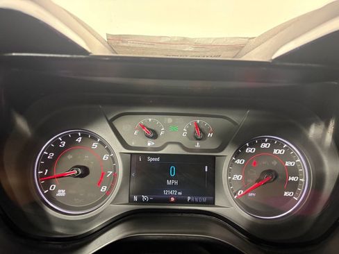 Used 2018 Chevrolet Camaro LT RWD image 21