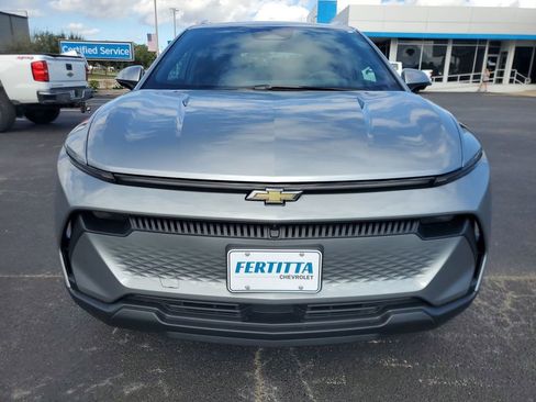 New 2026 Chevrolet Equinox EV LT image 29