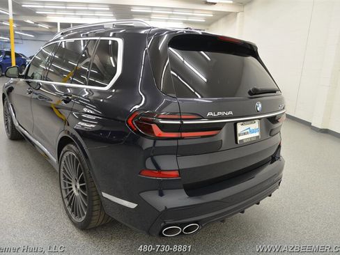 Used 2024 BMW ALPINA XB7 AWD/4WD image 11