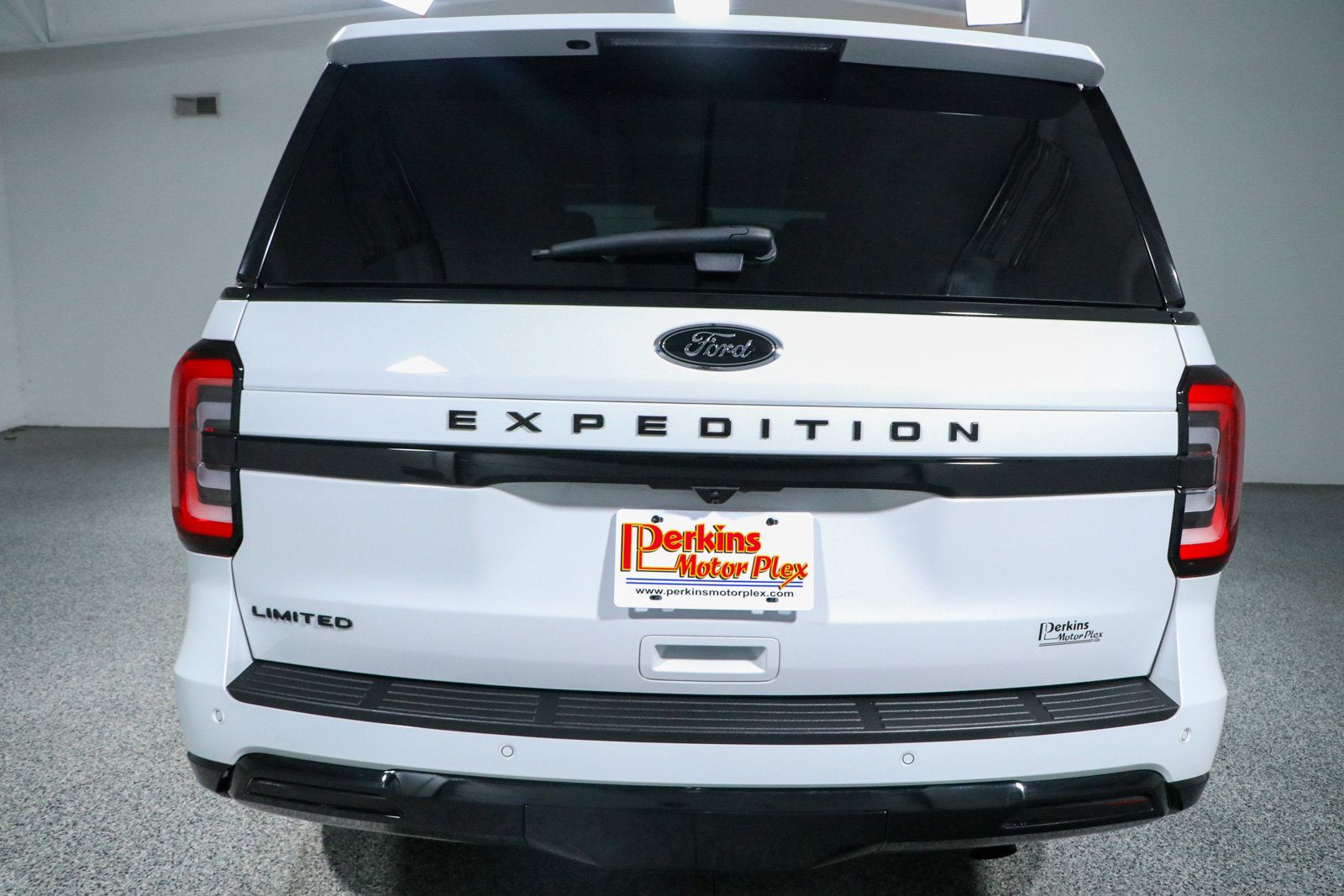 Used 2023 Ford Expedition Limited RWD image 8