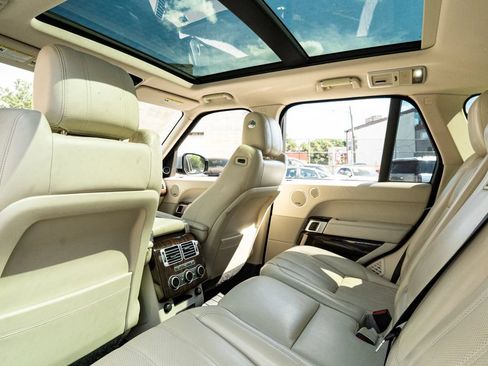 Used 2014 Land Rover Range Rover Supercharged AWD/4WD image 30