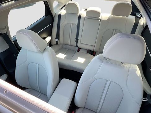 New 2025 Hyundai Sonata SEL FWD image 22