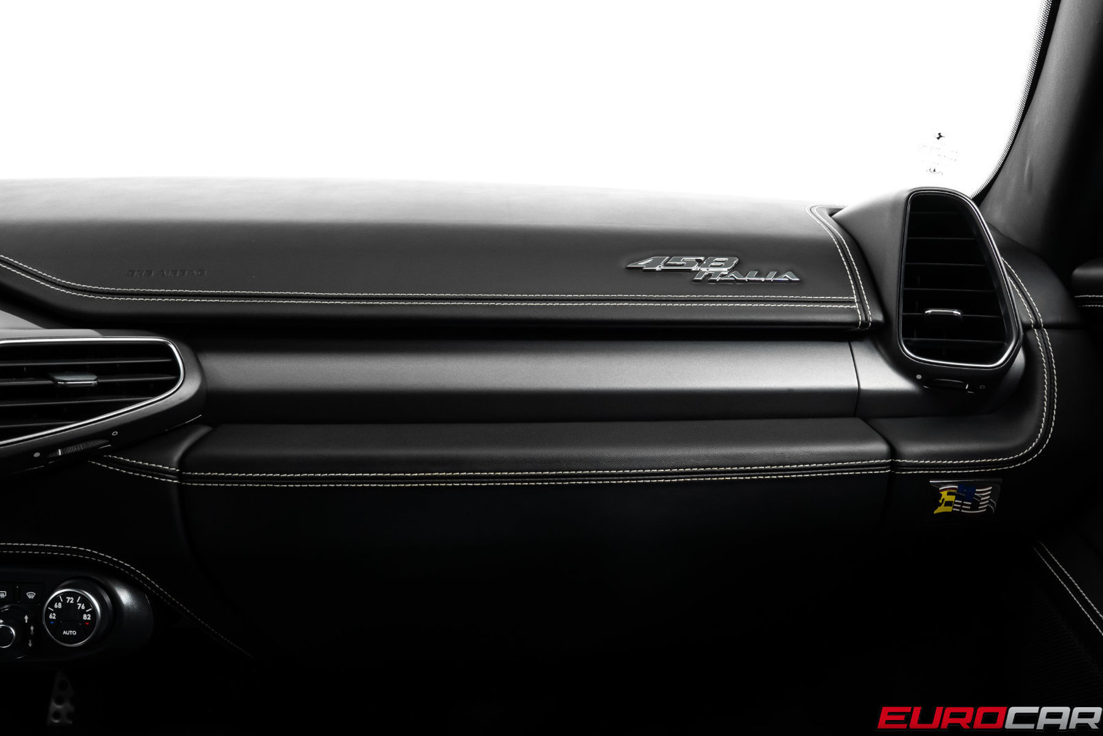 Used 2015 Ferrari 458 Italia Coupe RWD image 35