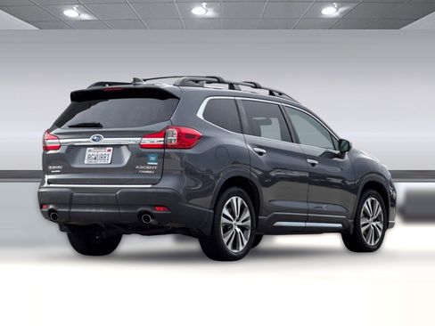 Used 2019 Subaru Ascent Touring w/ Popular Package #3 image 3