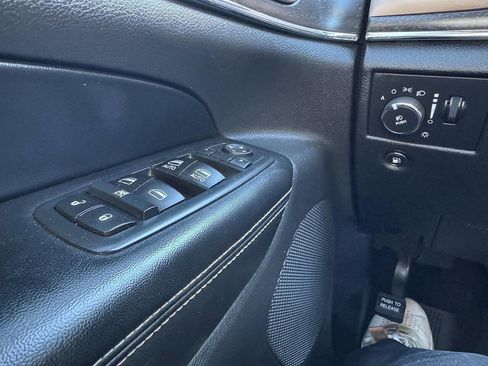 Used 2015 Jeep Grand Cherokee Limited w/ Trailer Tow Group IV AWD/4WD image 21