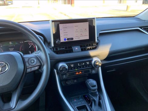 Used 2024 Toyota RAV4 XLE image 6