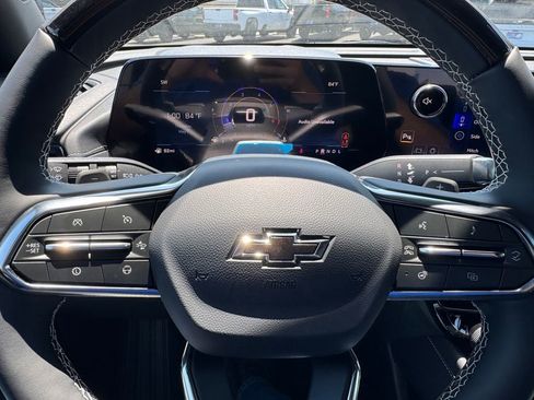 New 2026 Chevrolet Traverse LT w/ Enhanced Driving Package FWD image 28