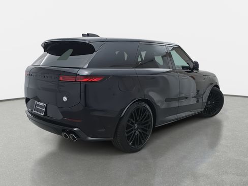 Used 2025 Land Rover Range Rover Sport SV Edition Two image 5