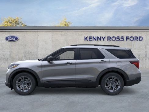 New 2026 Ford Explorer Active w/ Active Comfort Package image 3