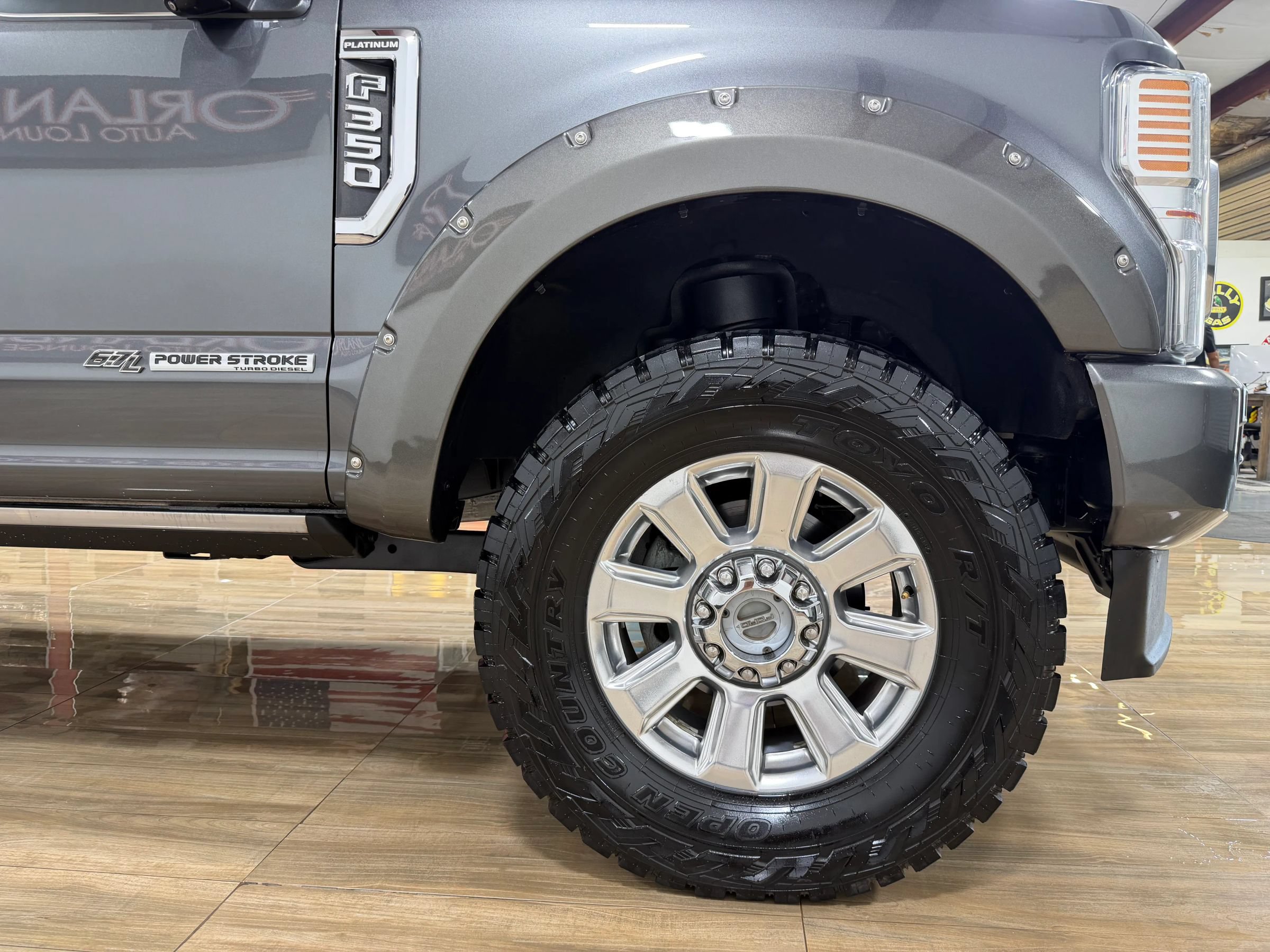 Used 2020 Ford F350 Platinum AWD/4WD image 4