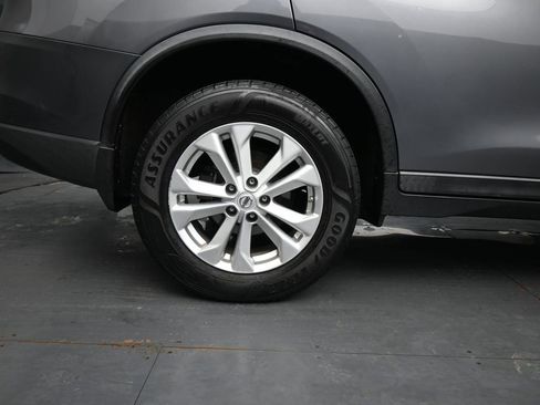 Used 2015 Nissan Rogue SV w/ SV Premium Package image 10