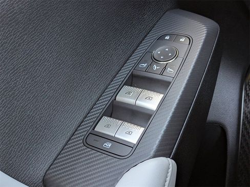 New 2026 Mitsubishi Outlander SE image 25