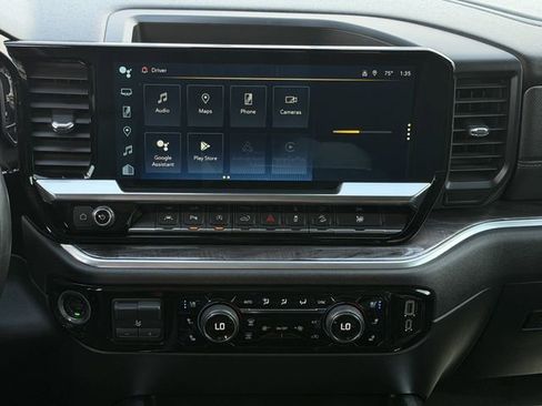 Used 2023 Chevrolet Silverado 1500 LTZ image 18