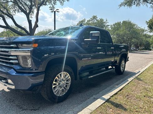Used 2020 Chevrolet Silverado 2500 High Country w/ Z71 Off-Road Package AWD/4WD image 2