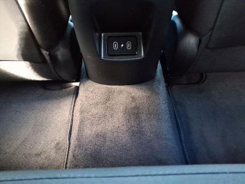 Used 2025 Hyundai Elantra SEL image 13