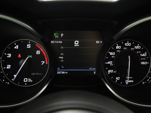 Used 2023 Alfa Romeo Stelvio Ti image 20