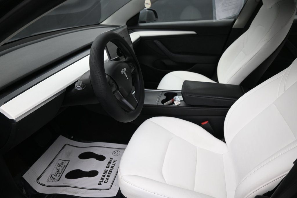 Used 2023 Tesla Model 3 Standard Range RWD image 19