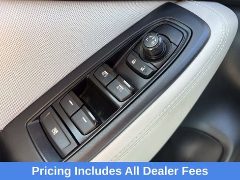 Used 2023 Subaru Forester Premium AWD/4WD image 16