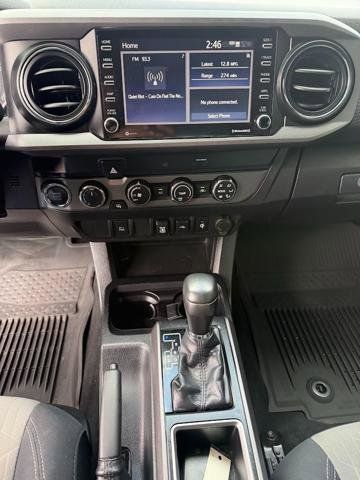 Used 2020 Toyota Tacoma TRD Off-Road AWD/4WD image 12