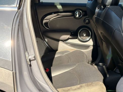 Used 2017 MINI Cooper S image 25