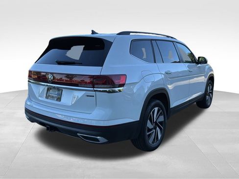 Used 2024 Volkswagen Atlas SE AWD/4WD image 6