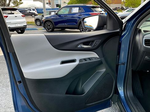 Certified 2024 Chevrolet Equinox LS FWD image 18