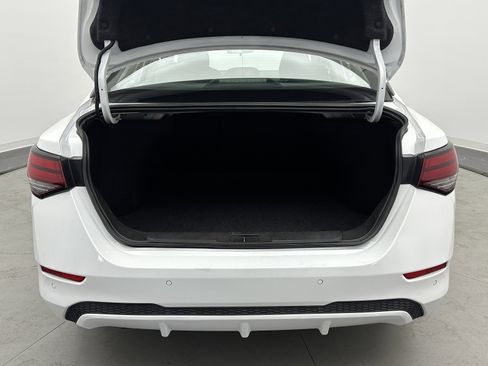 Used 2025 Nissan Sentra SV image 30