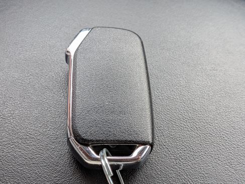 Used 2022 Kia Sorento S w/ Panoramic Sunroof Package FWD image 35