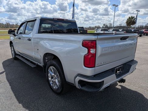 Used 2019 Chevrolet Silverado 1500 Custom w/ Trailering Package image 6
