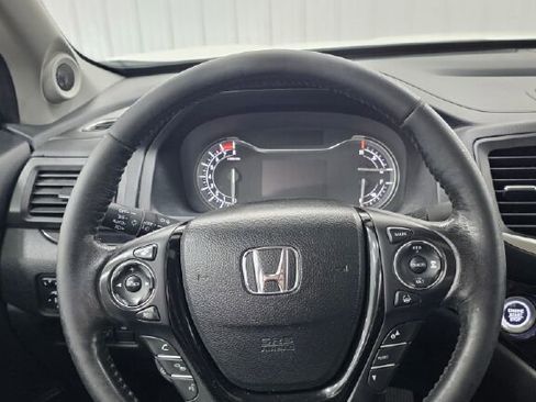 Used 2019 Honda Ridgeline RTL-E image 10