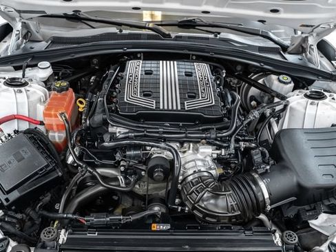 Used 2018 Chevrolet Camaro ZL1 RWD image 32