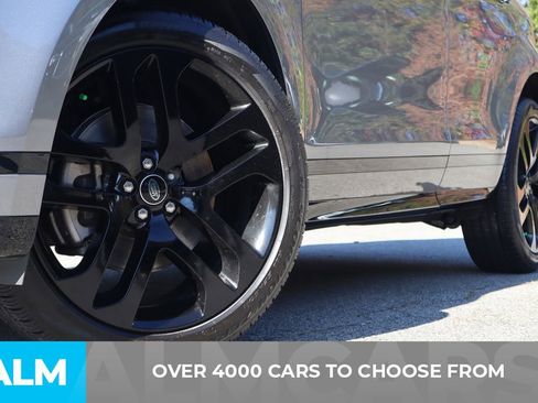 Used 2024 Land Rover Range Rover Evoque Dynamic SE image 3