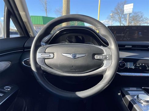 Certified 2025 Genesis GV70 2.5T image 19