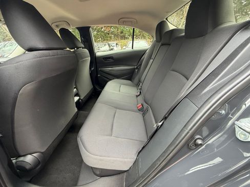 Used 2025 Toyota Corolla LE image 23