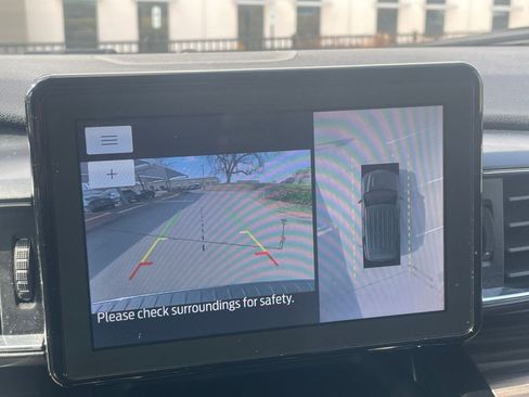 Used 2023 Ford Explorer Limited image 27